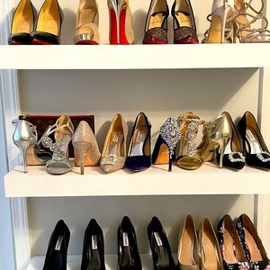 After having my second child my shoes doesn’t fit anymore. All size 7.